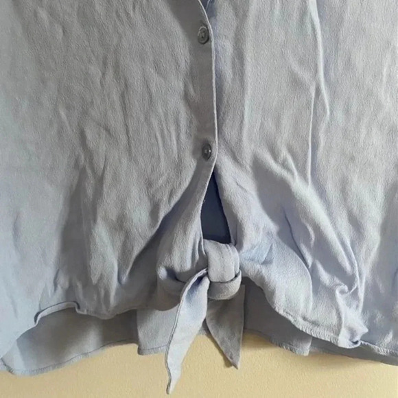 Wilfred Free Blue Crop Front Tie Top - Picture 3 of 10